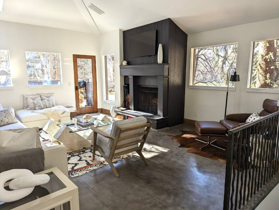 Sun Valley vacation home living area